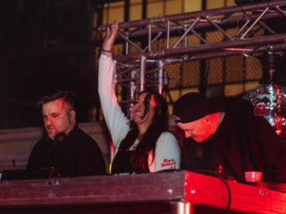 VNSSA X WALKER & ROYCE CHANGEOVER_AMI NICOLE ACRONYM