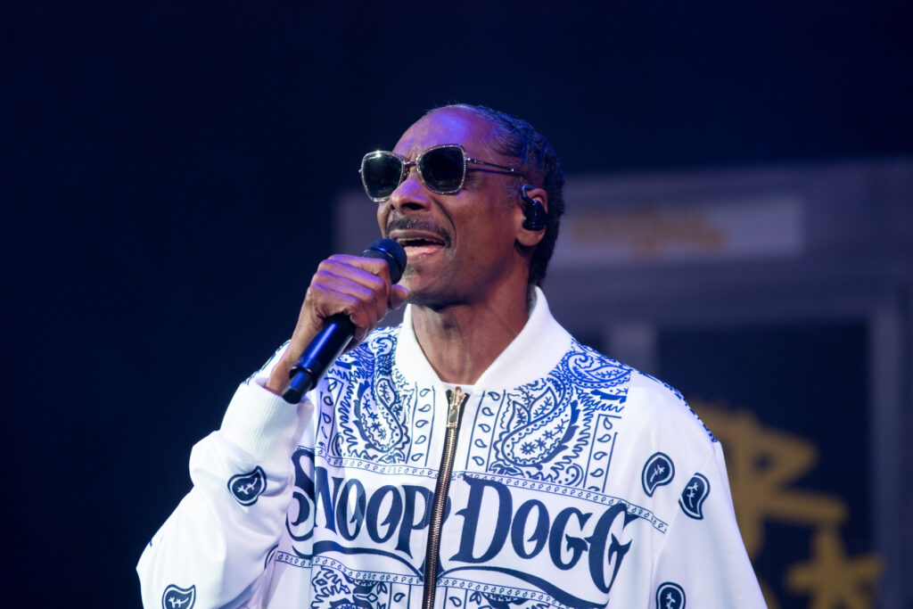10_SNOOP DOGG 2023_AMI NICOLE ACRONYM