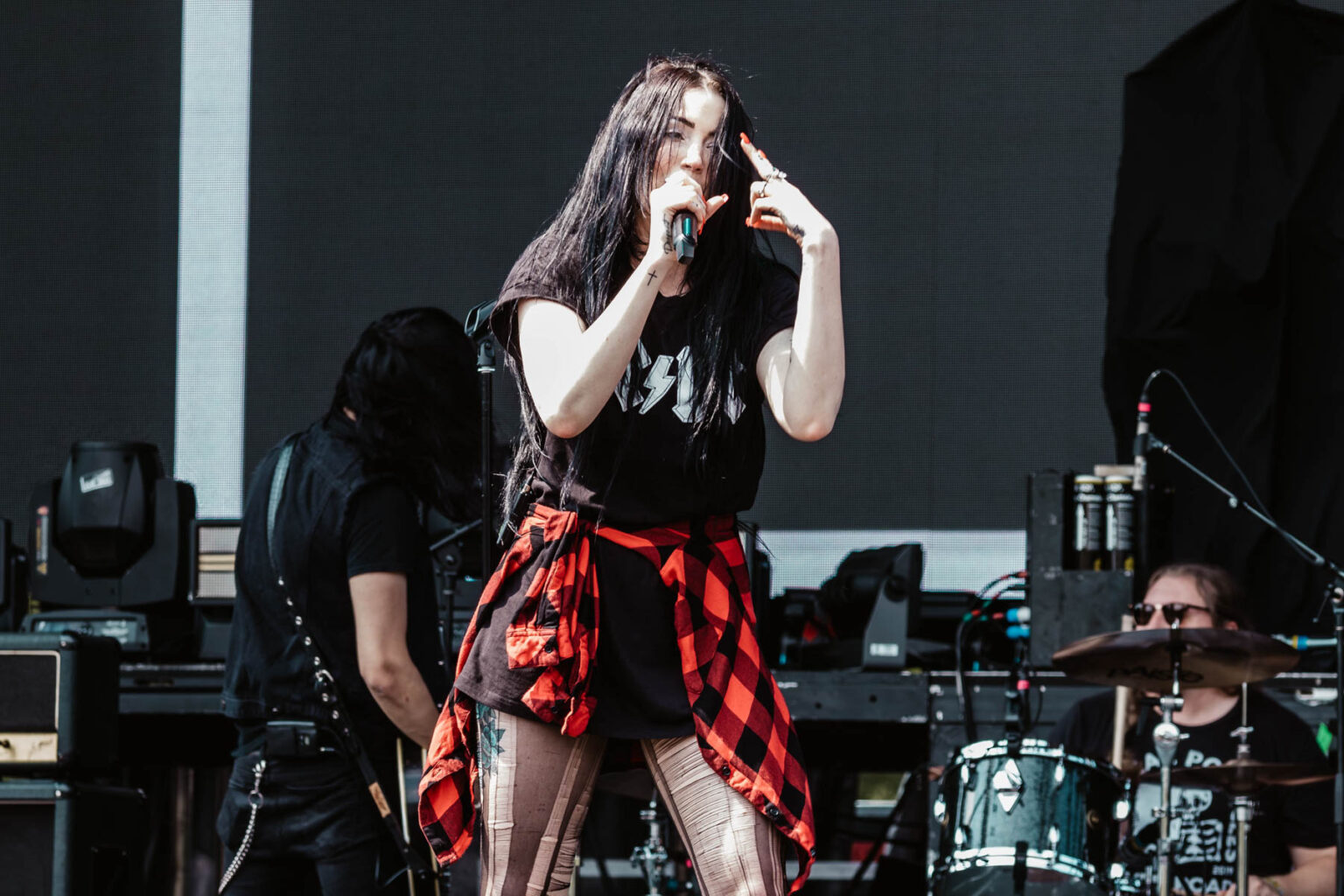 11_DOROTHY_UPHEAVAL FESTIVAL_AMI NICOLE ACRONYM