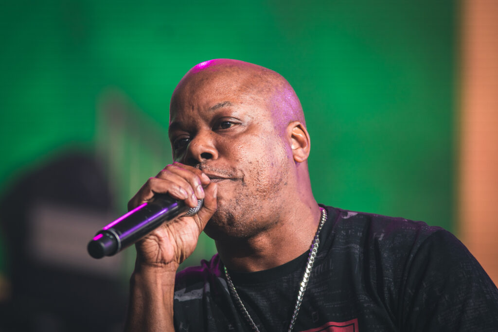 5_TOO SHORT_AMI NICOLE ACRONYM