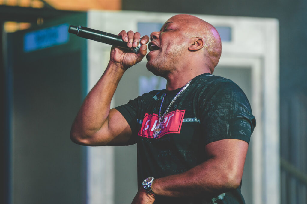 6_TOO SHORT_AMI NICOLE ACRONYM