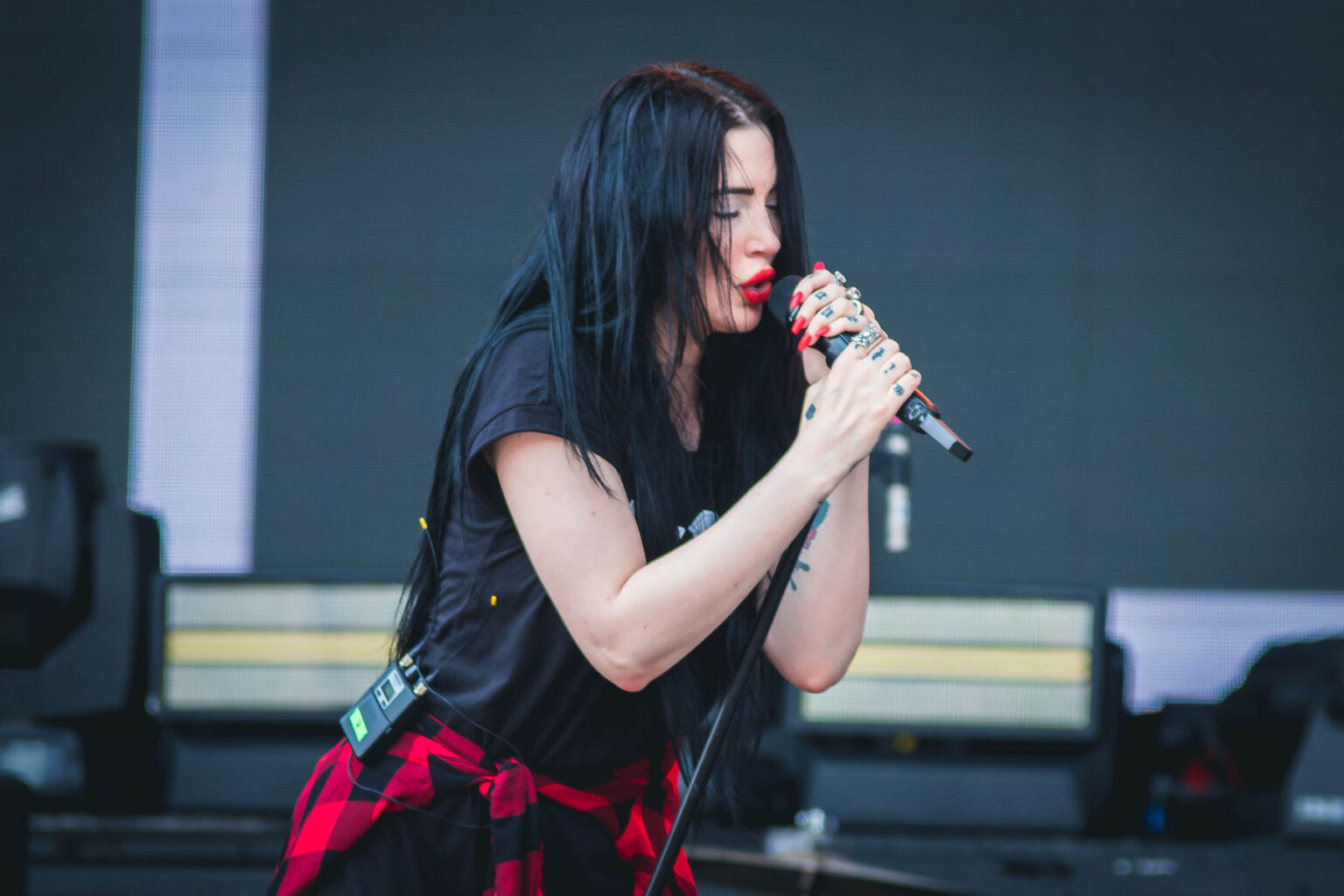 9_DOROTHY_UPHEAVAL FESTIVAL_AMI NICOLE ACRONYM