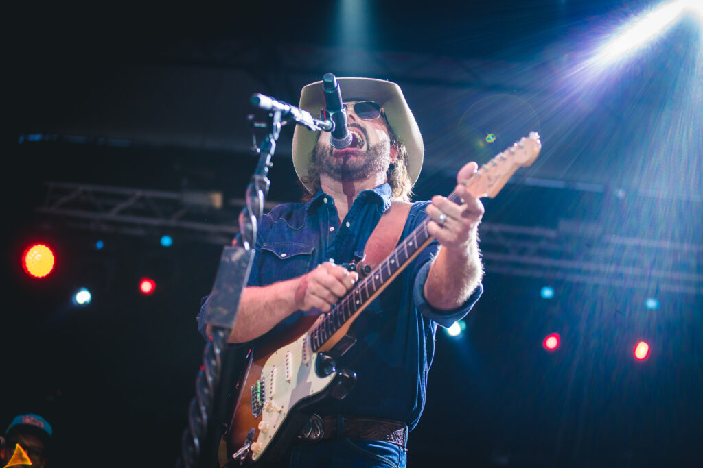 3_RANDY HOUSER_AMI NICOLE ACRONYM