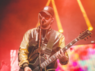 4_BREAKING BENJAMIN_AMI NICOLE ACRONYM