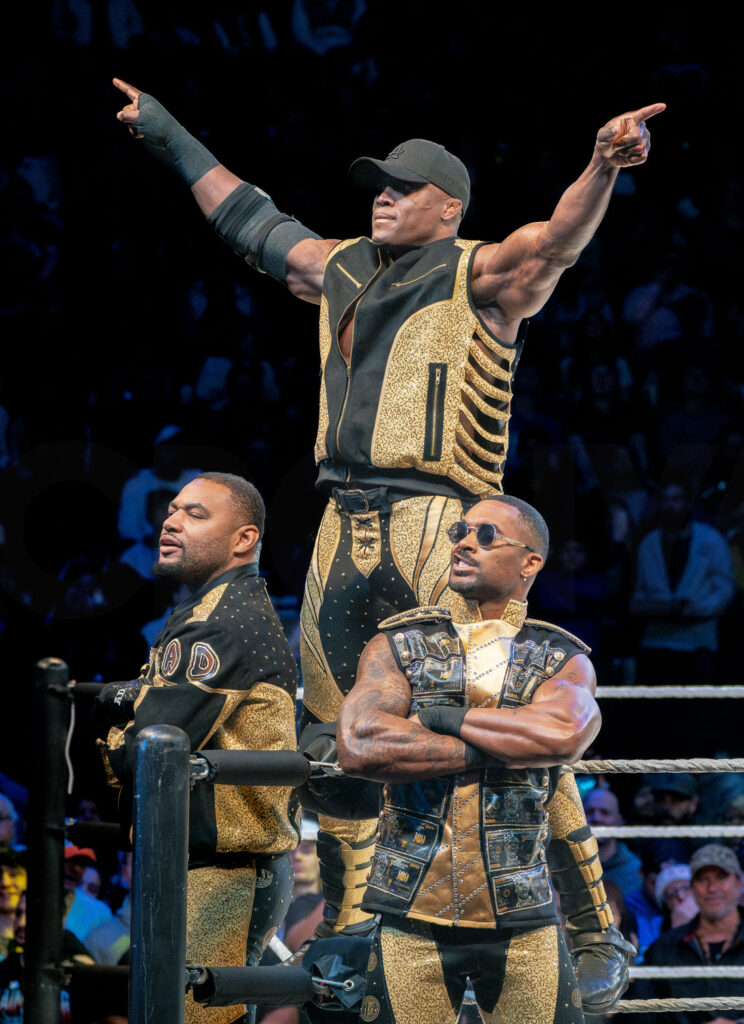 19_WWE_THE STREET PROFITS AND BOBBY LASHLEY_WWE HOLIDAY TOUR 2023_AMI NICOLE ACRONYM