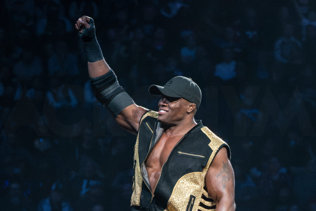 25_WWE_BOBBY LASHLEY_WWE HOLIDAY TOUR 2023_AMI NICOLE ACRONYM