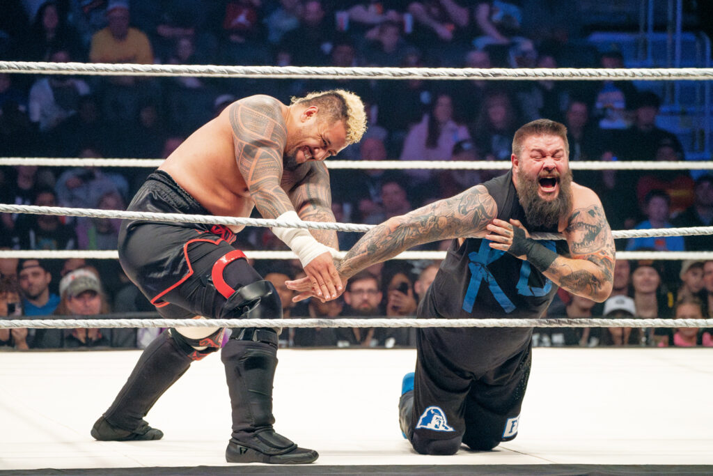 2_WWE_KEVIN OWENS SOLO SIKOA_WWE HOLIDAY TOUR 2023_AMI NICOLE ACRONYM