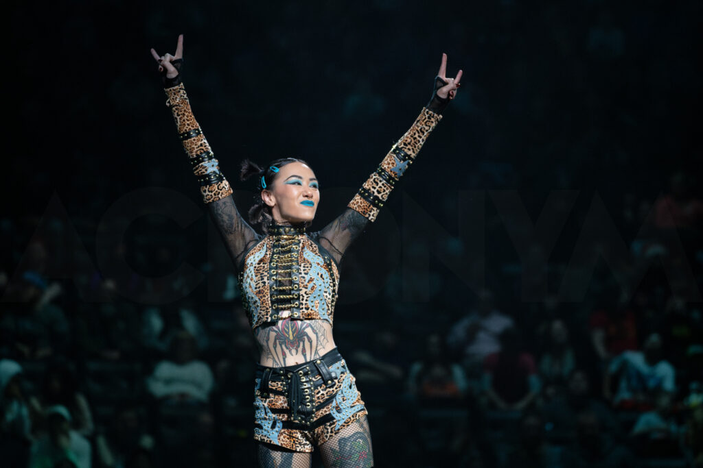 41_SHOTZI_WWE HOLIDAY TOUR 2023_AMI NICOLE ACRONYM