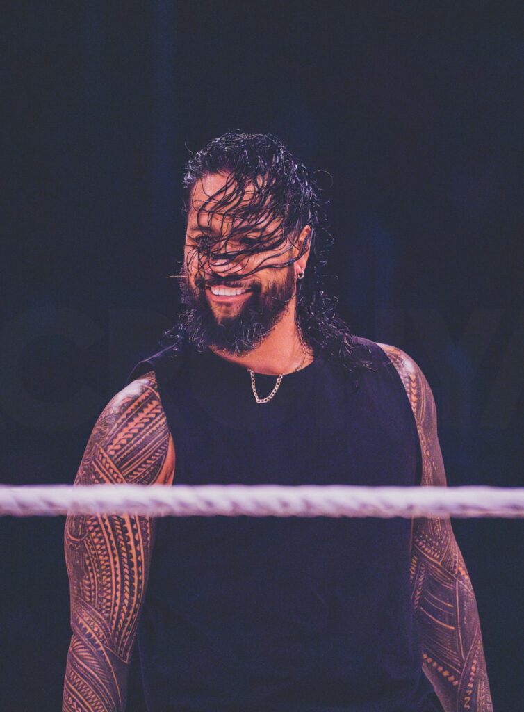61_WWE_JIMMY USO_WWE HOLIDAY TOUR 2023_AMI NICOLE ACRONYM