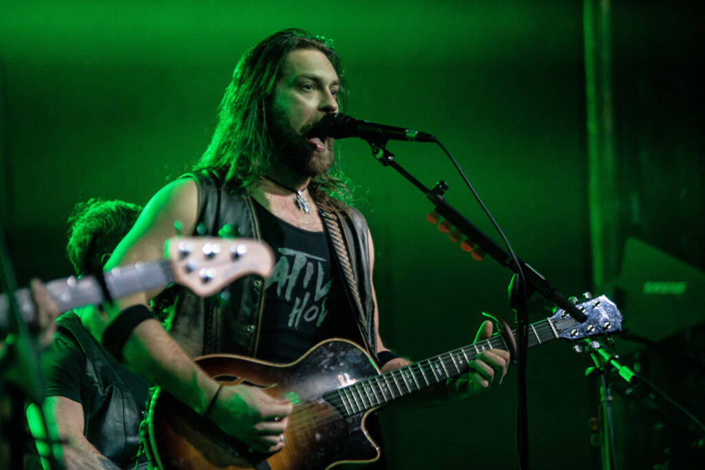 5_NATIVE HOWL_AMI NICOLE ACRONYM