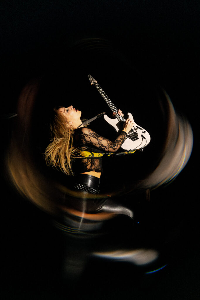 11_NITA STRAUSS_AMI NICOLE ACRONYM