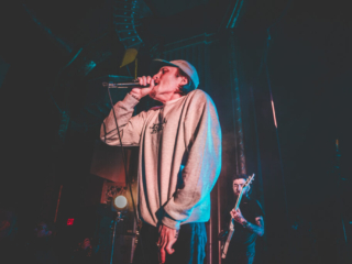 5_NECK DEEP_AMI NICOLE ACRONYM
