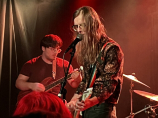 PAINFULLY 90S 2_DARCY MORAN_AMI NICOLE ACRONYM (PHONE) 3