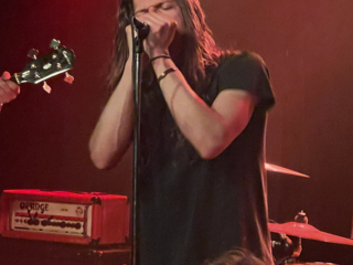 PAINFULLY 90S 2_VASE 2_AMI NICOLE ACRONYM (PHONE)