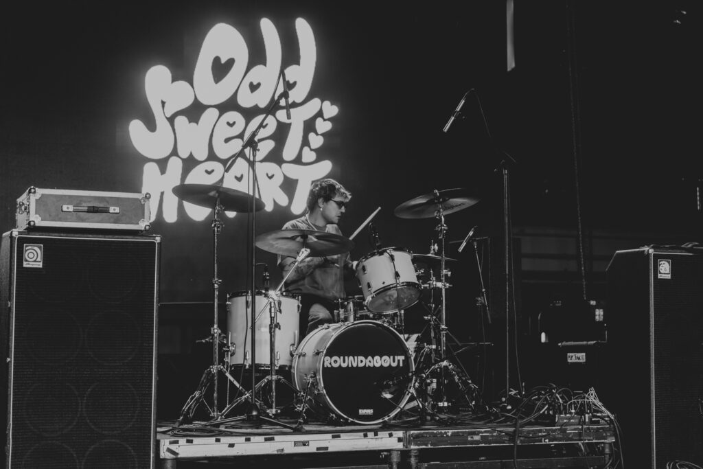 1_ODD SWEETHEART_AMI NICOLE ACRONYM