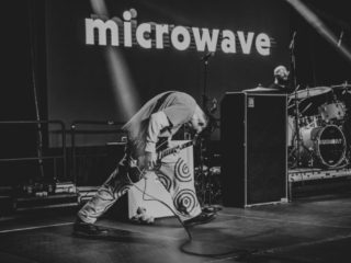 4_MICROWAVE_AMI NICOLE ACRONYM