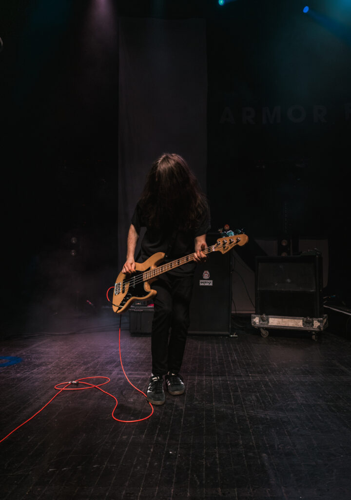 6_ARMOR FOR SLEEP_AMI NICOLE ACRONYM