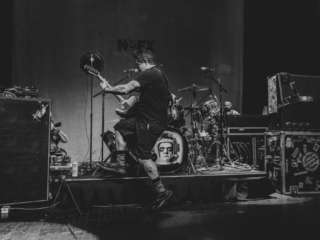 10_NOFX_DETROIT_AMI NICOLE ACRONYM