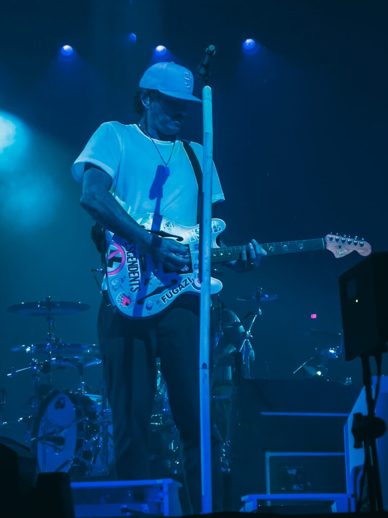 BLINK-182_AMI NICOLE ACRONYM_4