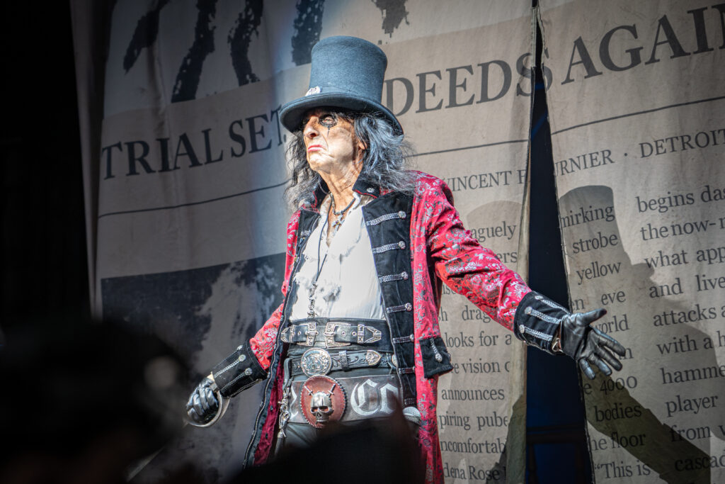 _ALICE COOPER_GAVIN KOENIG