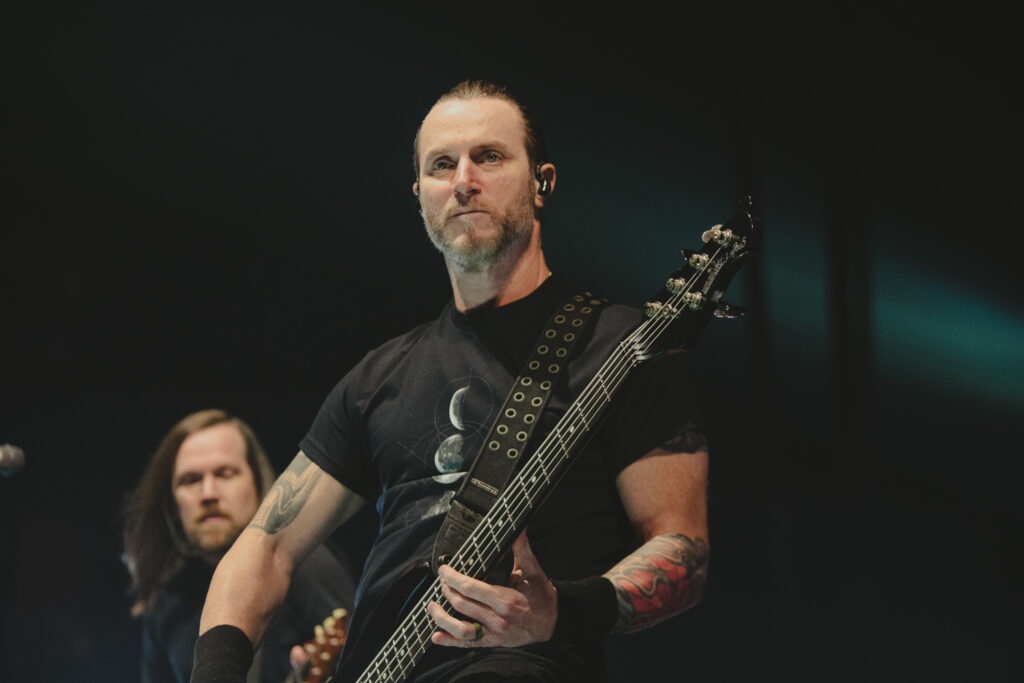 20_CREED_AMI NICOLE ACRONYM