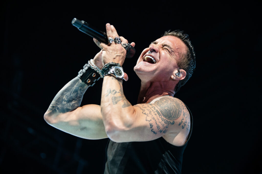 21_CREED_AMI NICOLE ACRONYM