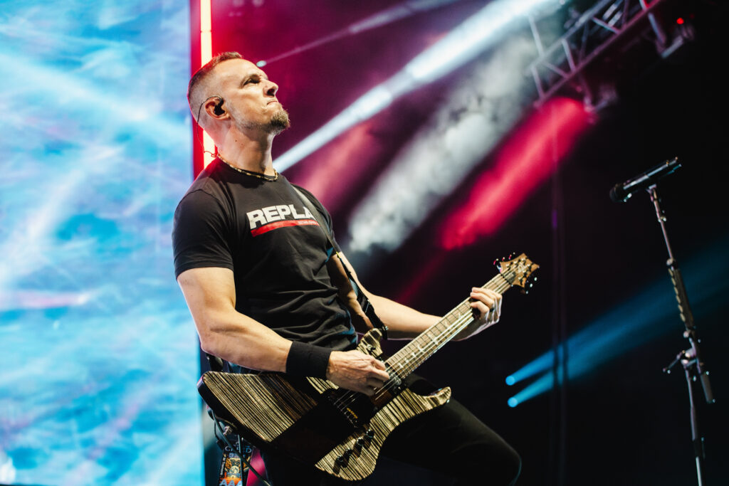 24_CREED_AMI NICOLE ACRONYM