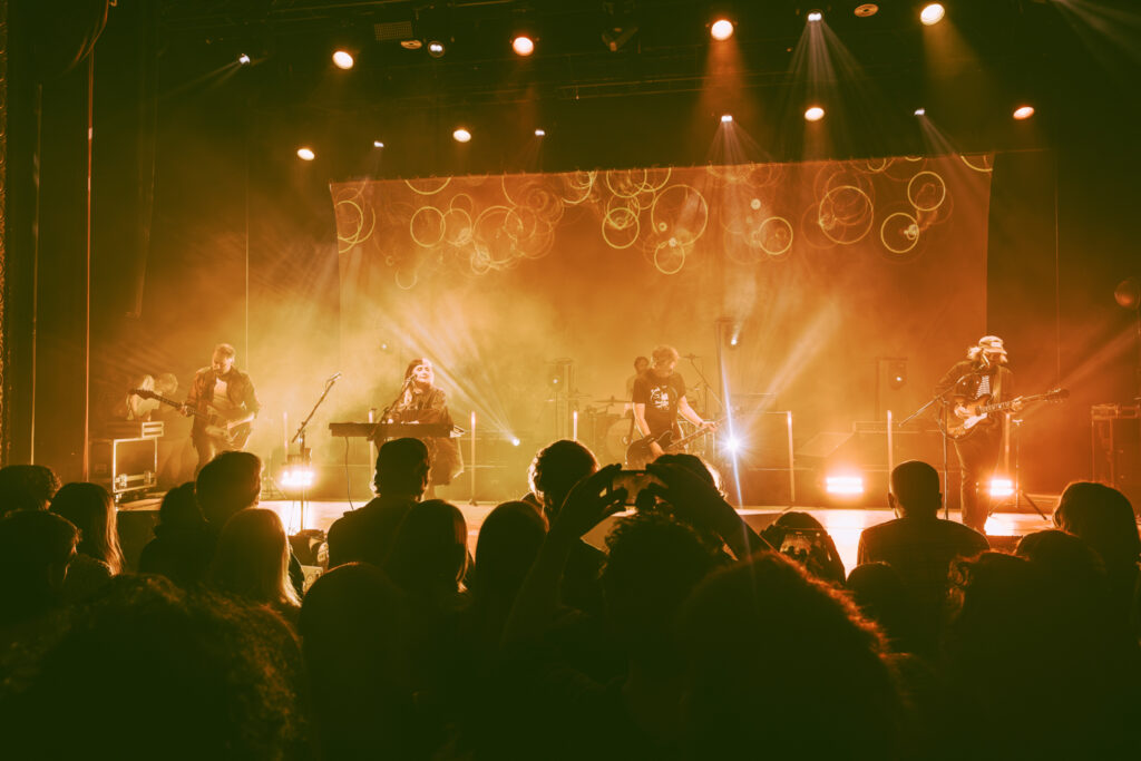 SLOWDIVE_Spencer Isberg_14