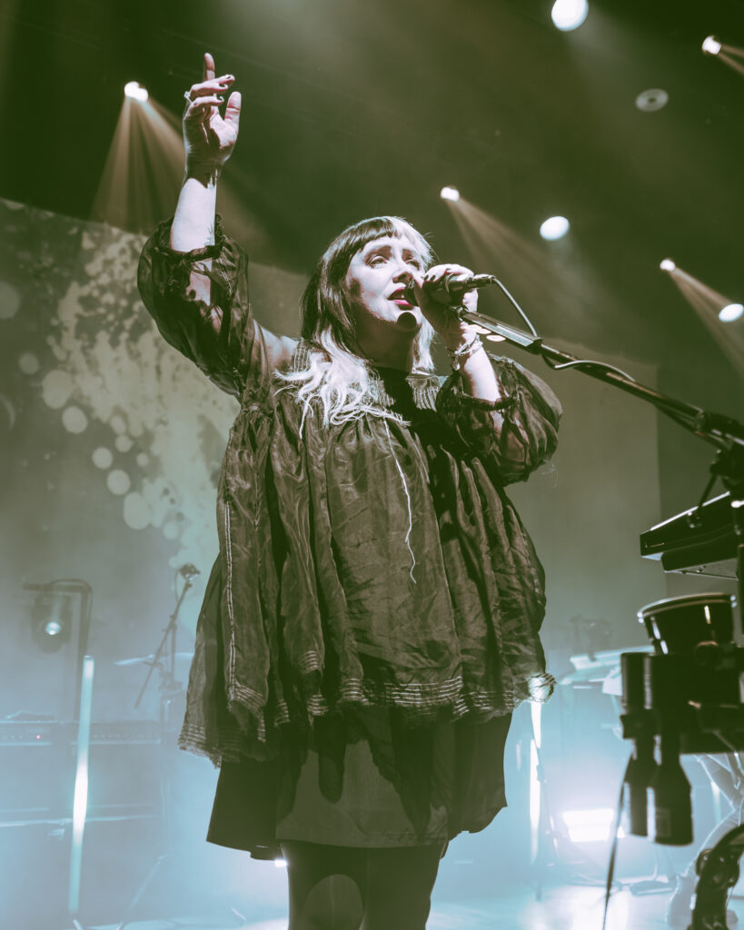SLOWDIVE_Spencer Isberg_39