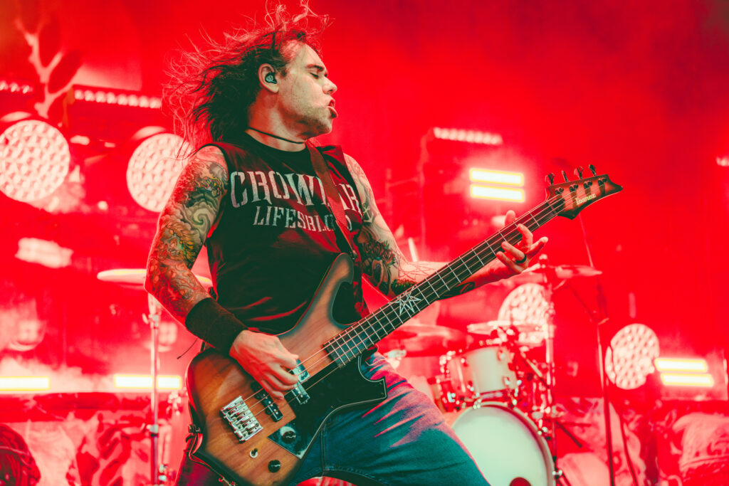KILLSWITCH ENGAGE_AMI NICOLE ACRONYM_7