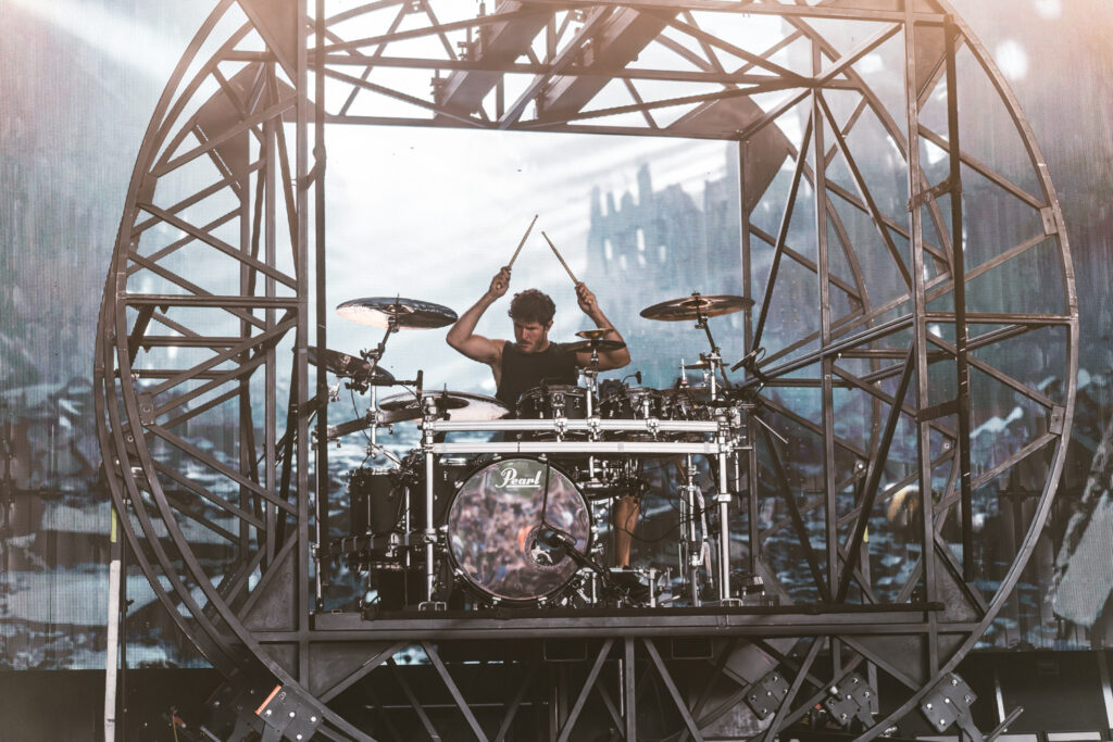 PARKWAY DRIVE_AMI NICOLE ACRONYM_11