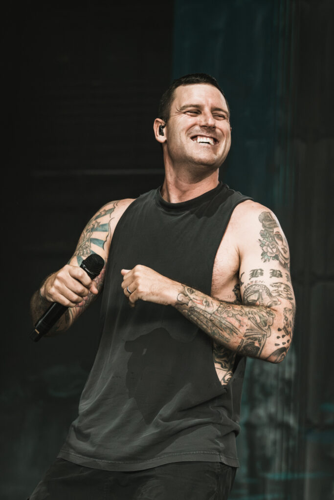 PARKWAY DRIVE_AMI NICOLE ACRONYM_12