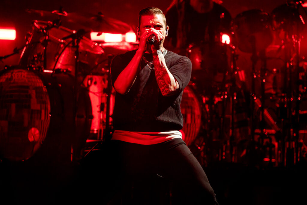 SHINEDOWN_AMI NICOLE ACRONYM_20
