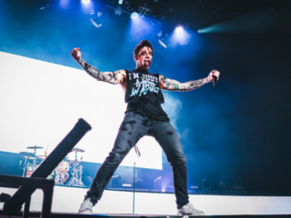 SIMPLE PLAN_AMI NICOLE ACRONYM_15