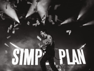 SIMPLE PLAN_AMI NICOLE ACRONYM_16