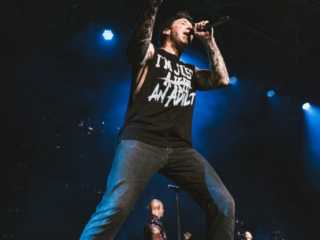 SIMPLE PLAN_AMI NICOLE ACRONYM_21