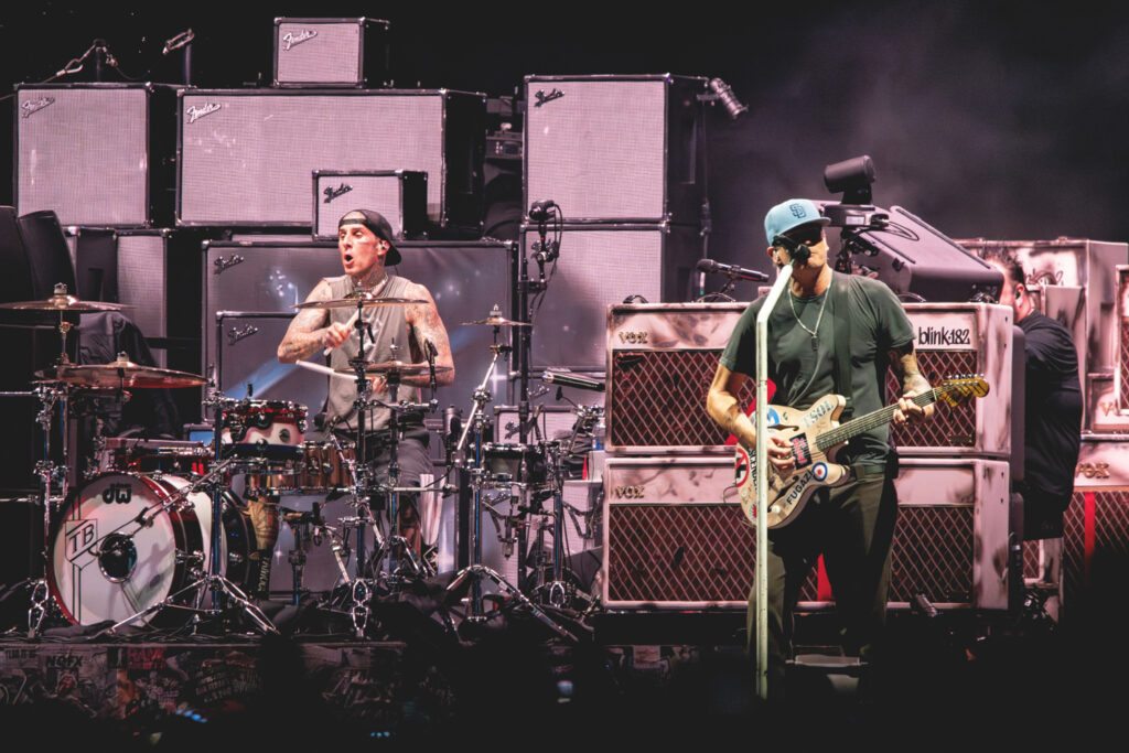 BLINK-182_AMI NICOLE ACRONYM @ACRONYMIS_4