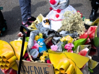 parade_0001