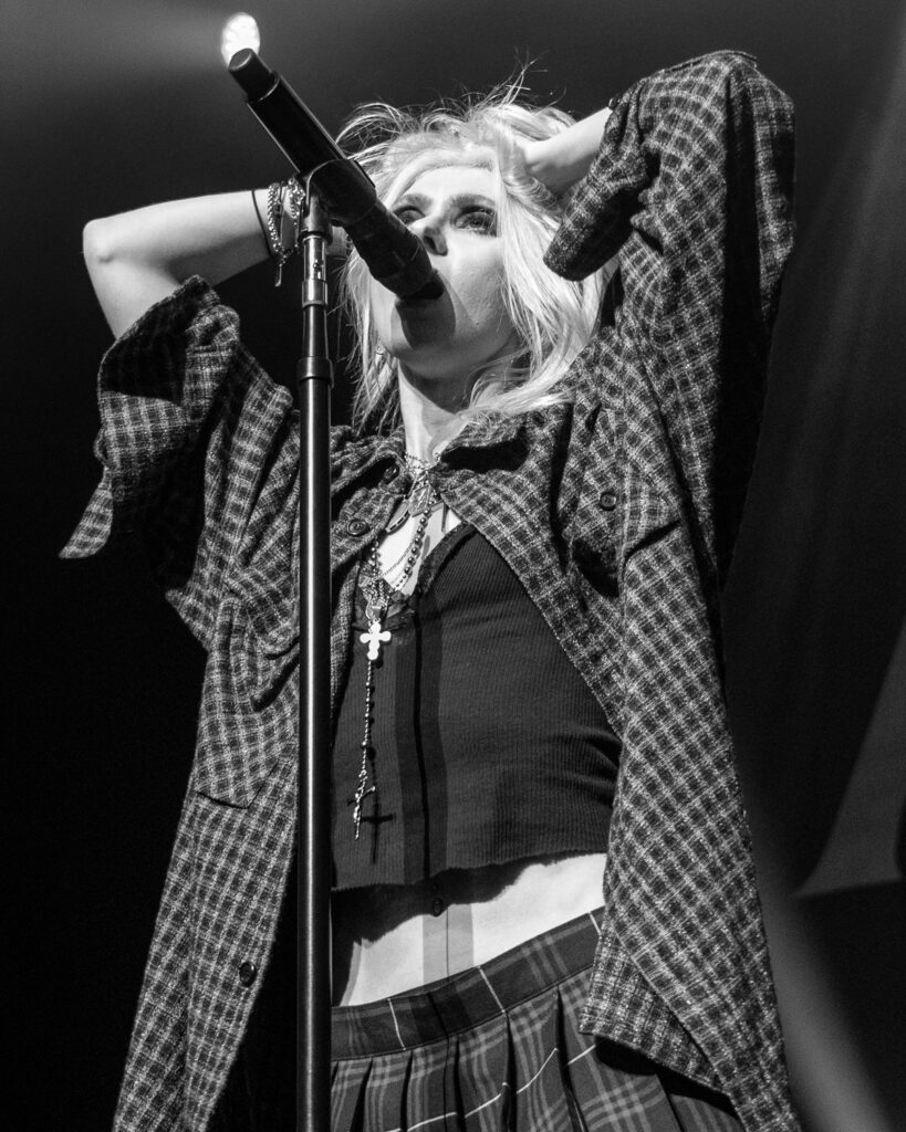 _PRETTY_RECKLESS_GAVIN_KOENIG3