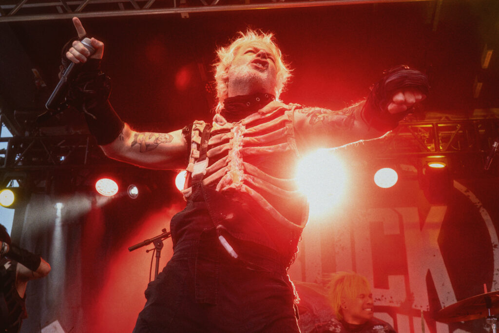 Gavin_Koenig_Powerman5000 4